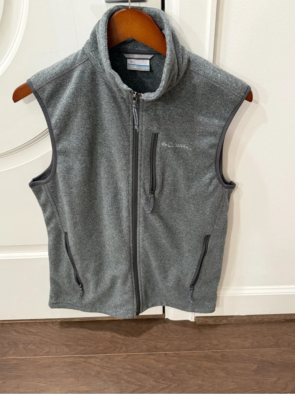 Columbia Gray Fleece Jacket with Blue Accent - Women's